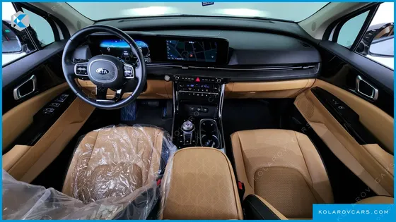 KIA CARNIVAL GASOLINE 7-SEATER NOBLESSE