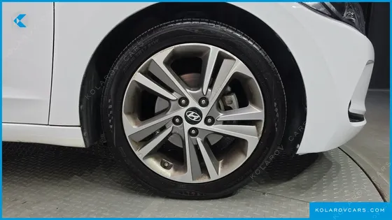 HYUNDAI ELANTRA (AVANTE) 1.6 GDI VALUE PLUS
