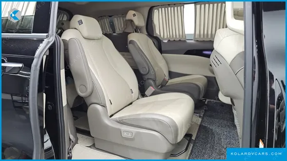KIA CARNIVAL GASOLINE 9-SEATER HI-LIMOUSINE