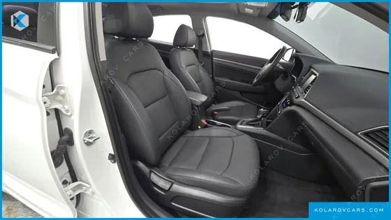 HYUNDAI ELANTRA (AVANTE) 1.6 GDI SMART