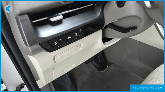 KIA CARNIVAL DIESEL 9-SEATER NOBLESSE