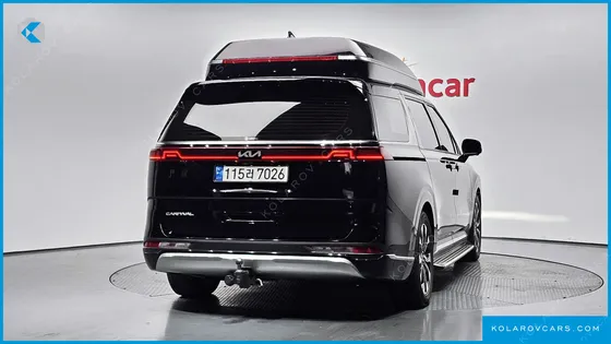 KIA CARNIVAL GASOLINE 4-SEATER HI-LIMOUSINE