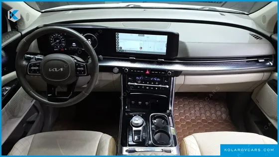 KIA CARNIVAL GASOLINE 7-SEATER HI-LIMOUSINE