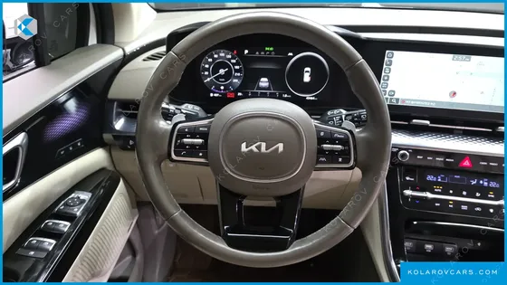 KIA CARNIVAL GASOLINE 7-SEATER HI-LIMOUSINE
