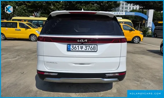 KIA CARNIVAL GASOLINE 7-SEATER SIGNATURE