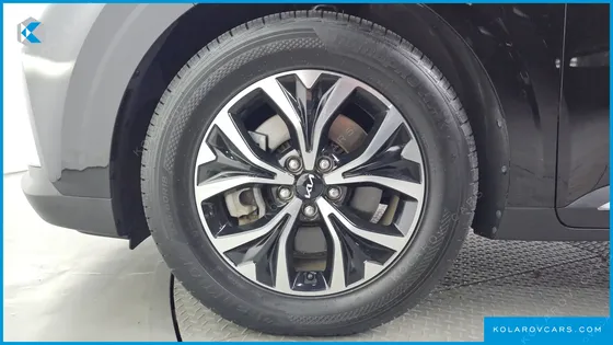 KIA CARNIVAL DIESEL 9-SEATER NOBLESSE