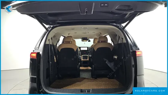 KIA CARNIVAL DIESEL 9-SEATER NOBLESSE