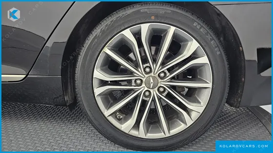 HYUNDAI GENESIS G330 MODERN AWD