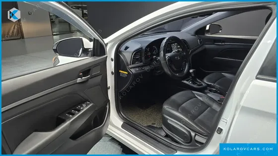HYUNDAI ELANTRA (AVANTE) 1.6 GDI SMART
