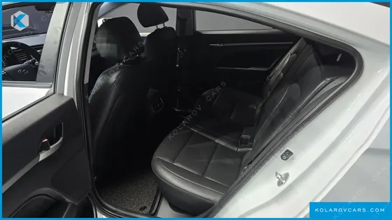 HYUNDAI ELANTRA (AVANTE) 1.6 GDI SMART