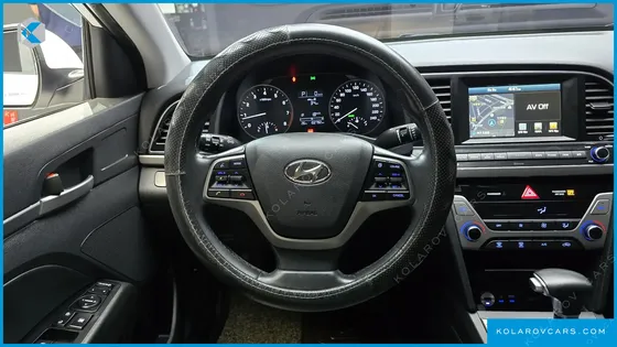 HYUNDAI ELANTRA (AVANTE) 1.6 GDI SMART