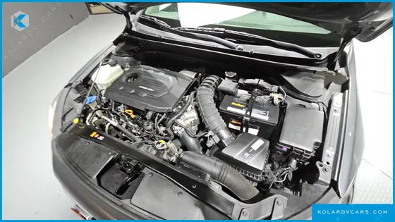 HYUNDAI ELANTRA (AVANTE) 1.6 E-VGT SMART