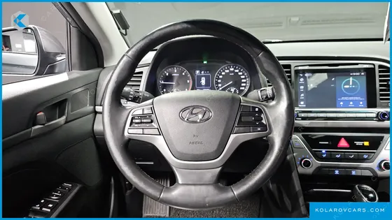 HYUNDAI ELANTRA (AVANTE) 1.6 E-VGT SMART