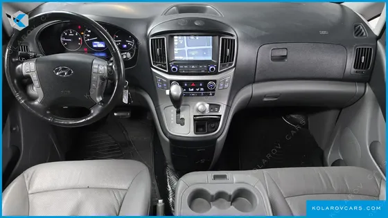 HYUNDAI STAREX 4WD WAGON 12-SEATER