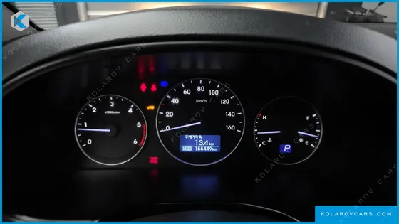 HYUNDAI STAREX 4WD WAGON 12-SEATER