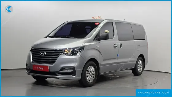 HYUNDAI STAREX VAN 3-SEATER