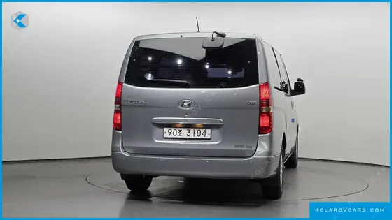 HYUNDAI STAREX VAN 3-SEATER