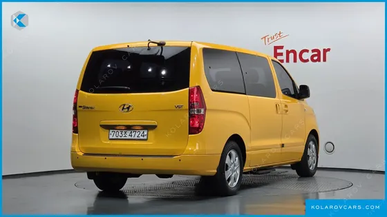 HYUNDAI STAREX WAGON 12-SEATER