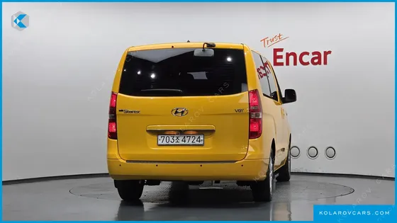 HYUNDAI STAREX WAGON 12-SEATER