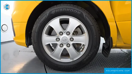 HYUNDAI STAREX WAGON 12-SEATER
