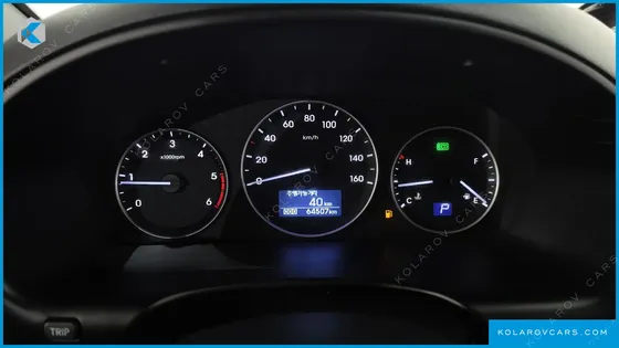 HYUNDAI STAREX WAGON 12-SEATER