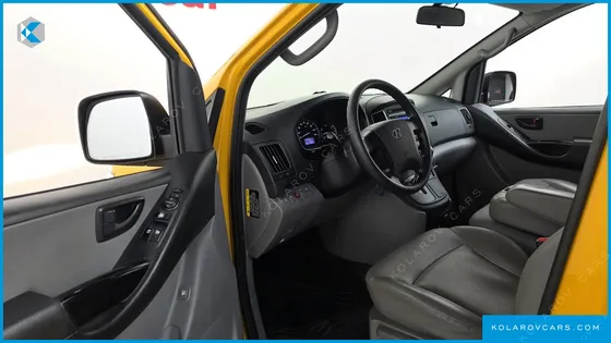 HYUNDAI STAREX WAGON 12-SEATER