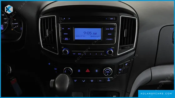 HYUNDAI STAREX WAGON 12-SEATER
