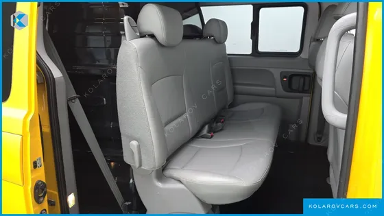 HYUNDAI STAREX VAN 5-SEATER