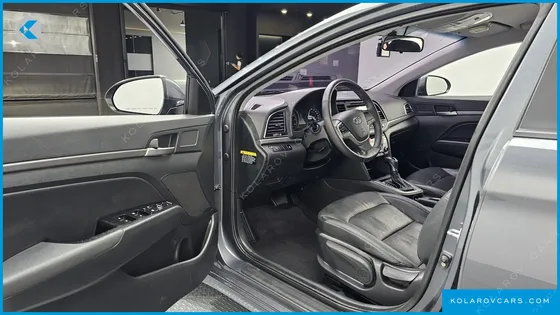 HYUNDAI ELANTRA (AVANTE) 1.6 GDI SMART