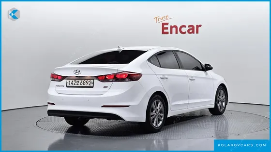 HYUNDAI ELANTRA (AVANTE) 1.6 GDI SMART
