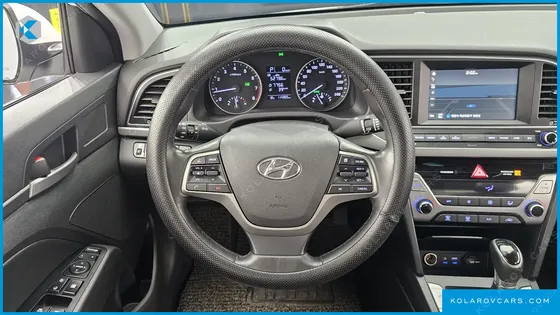 HYUNDAI ELANTRA (AVANTE) 1.6 GDI SMART