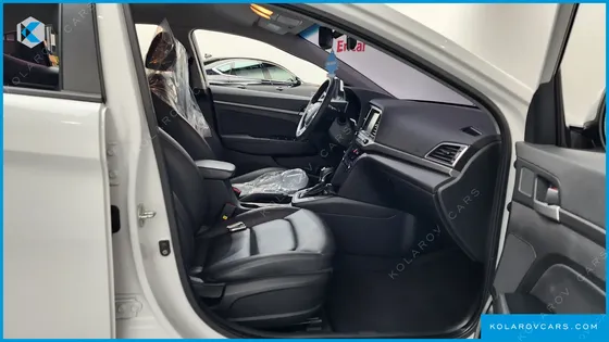 HYUNDAI ELANTRA (AVANTE) 1.6 GDI SMART