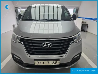 HYUNDAI STAREX VAN 3-SEATER
