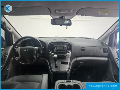 HYUNDAI STAREX VAN 3-SEATER
