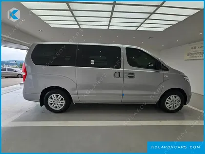 HYUNDAI STAREX VAN 3-SEATER
