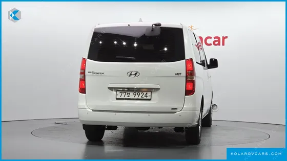 HYUNDAI STAREX 4WD WAGON 12-SEATER