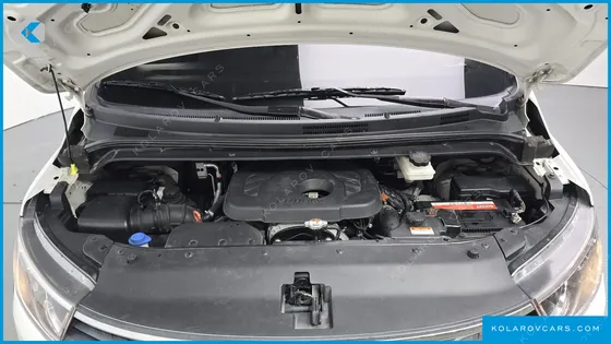 HYUNDAI STAREX 4WD WAGON 12-SEATER