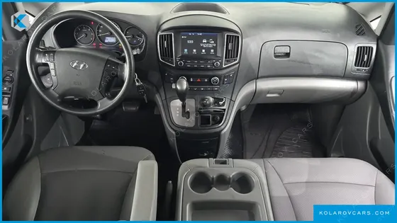 HYUNDAI STAREX 4WD WAGON 12-SEATER