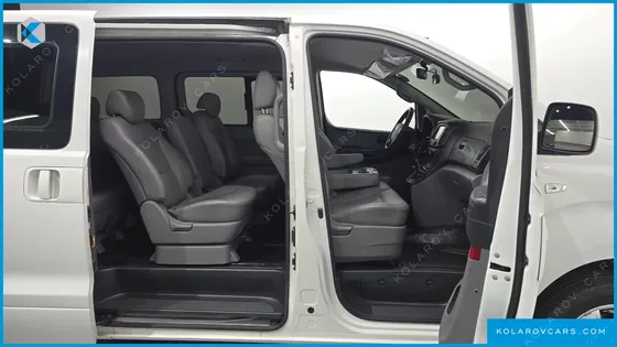 HYUNDAI STAREX 4WD WAGON 12-SEATER