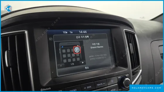 HYUNDAI STAREX 4WD WAGON 12-SEATER