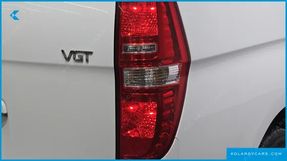 HYUNDAI STAREX 4WD WAGON 12-SEATER