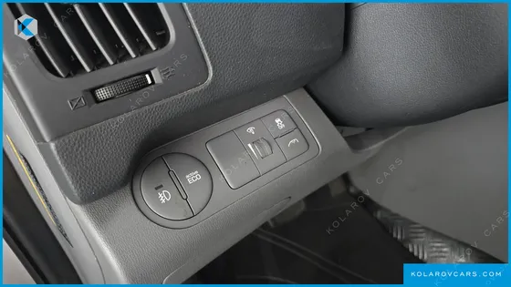 HYUNDAI STAREX 4WD WAGON 12-SEATER