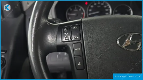 HYUNDAI STAREX 4WD WAGON 12-SEATER