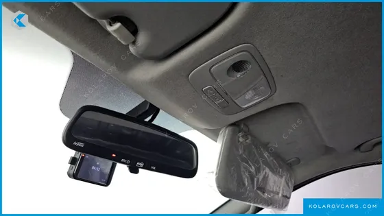 HYUNDAI STAREX VAN 3-SEATER
