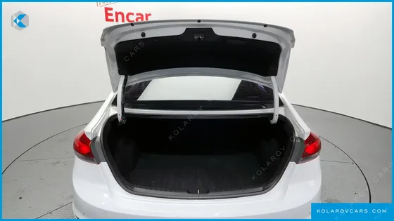 HYUNDAI ELANTRA (AVANTE) 1.6 GDI VALUE PLUS