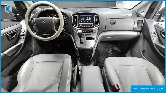HYUNDAI STAREX VAN 5-SEATER