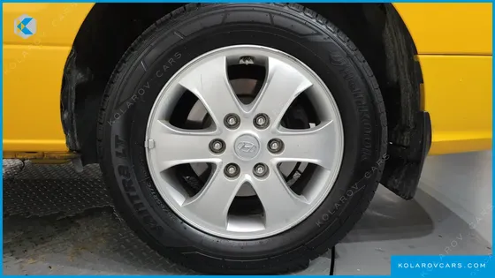HYUNDAI STAREX 4WD SCHOOL BUS