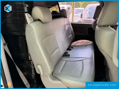 HYUNDAI STAREX VAN 5-SEATER