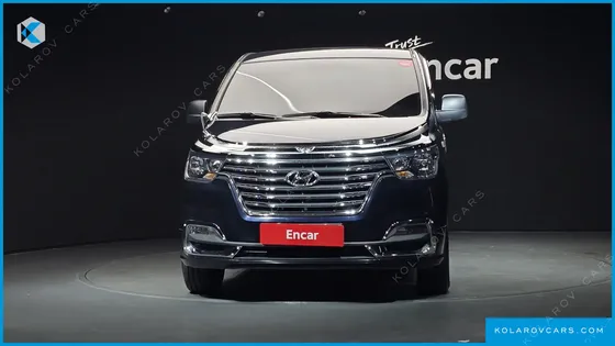 HYUNDAI STAREX VAN 5-SEATER