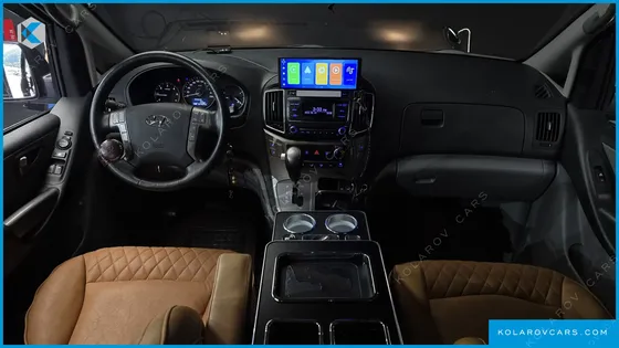 HYUNDAI STAREX VAN 5-SEATER